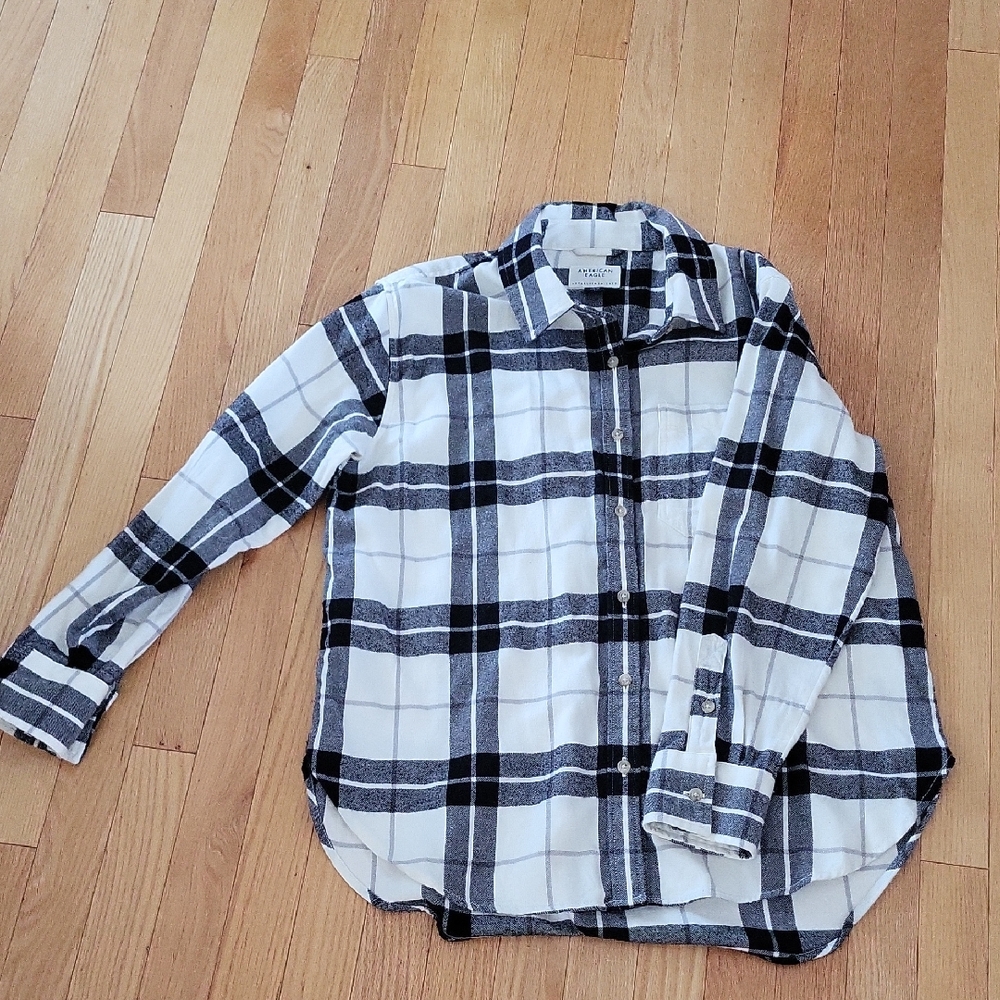 NWOT Flannel AE Shirt in S
